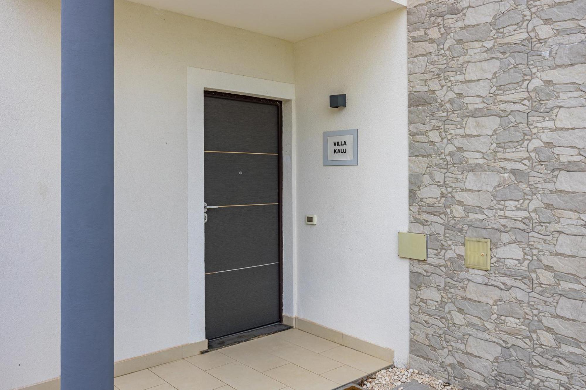 Kalu 1 Villa